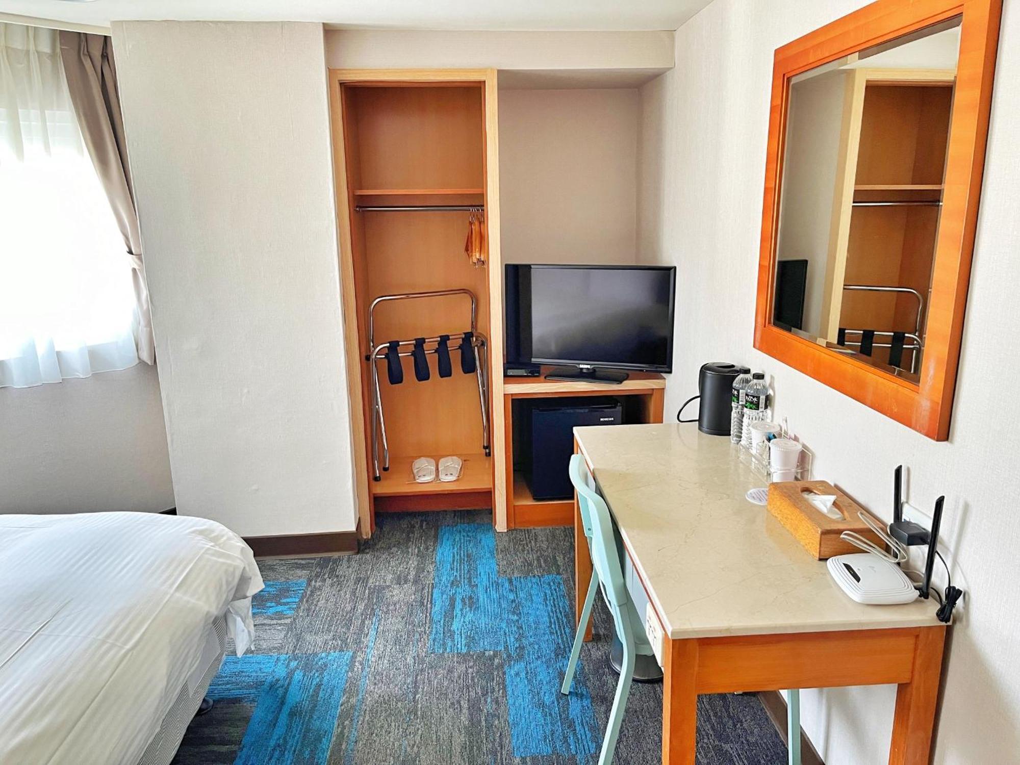 華麗大飯店ferrary Hotel Taipei Bagian luar foto