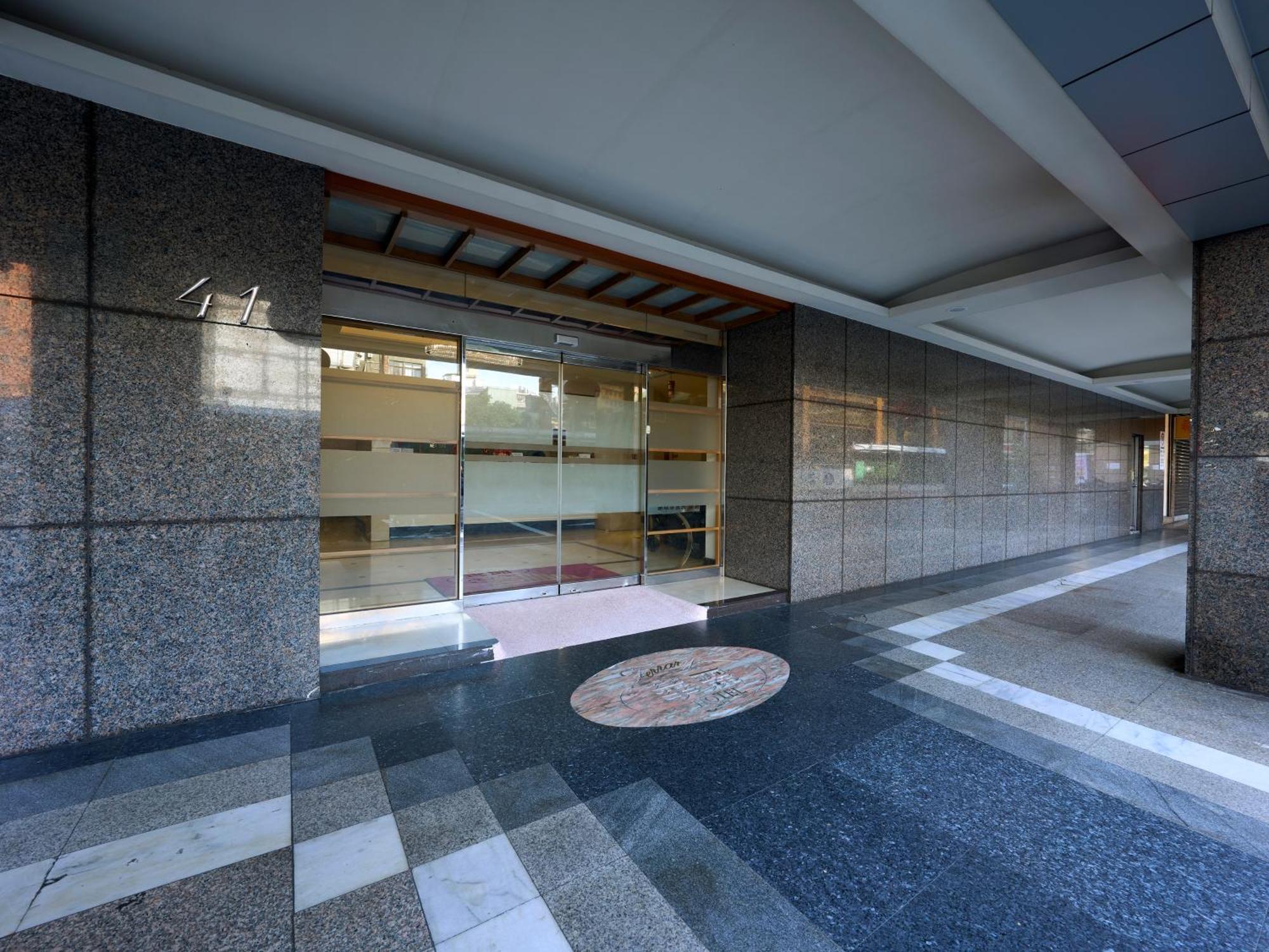 華麗大飯店ferrary Hotel Taipei Bagian luar foto