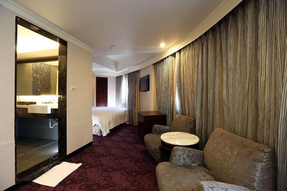 華麗大飯店ferrary Hotel Taipei Bagian luar foto