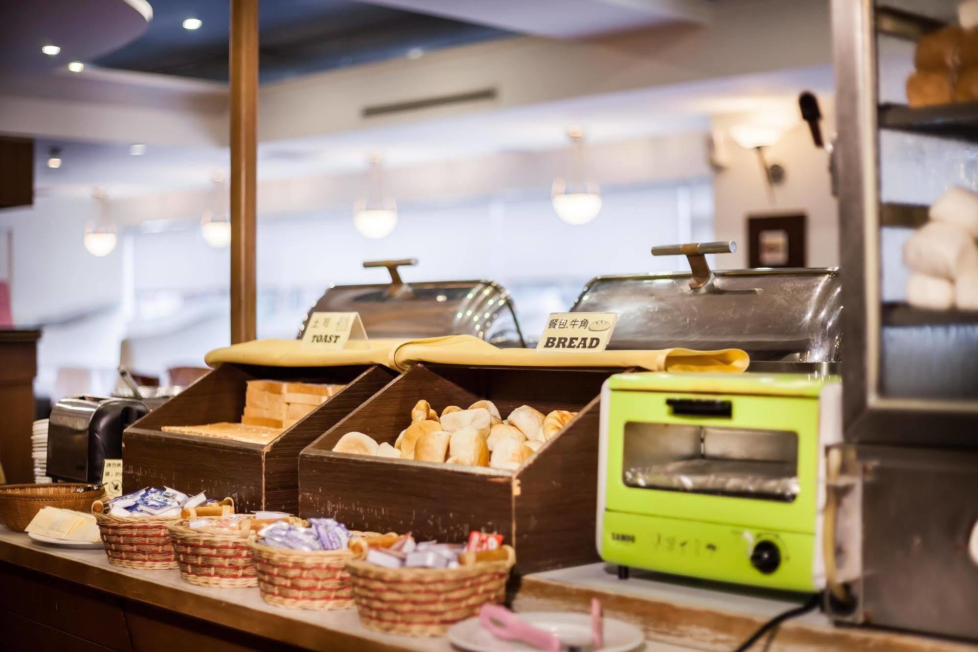 華麗大飯店ferrary Hotel Taipei Bagian luar foto