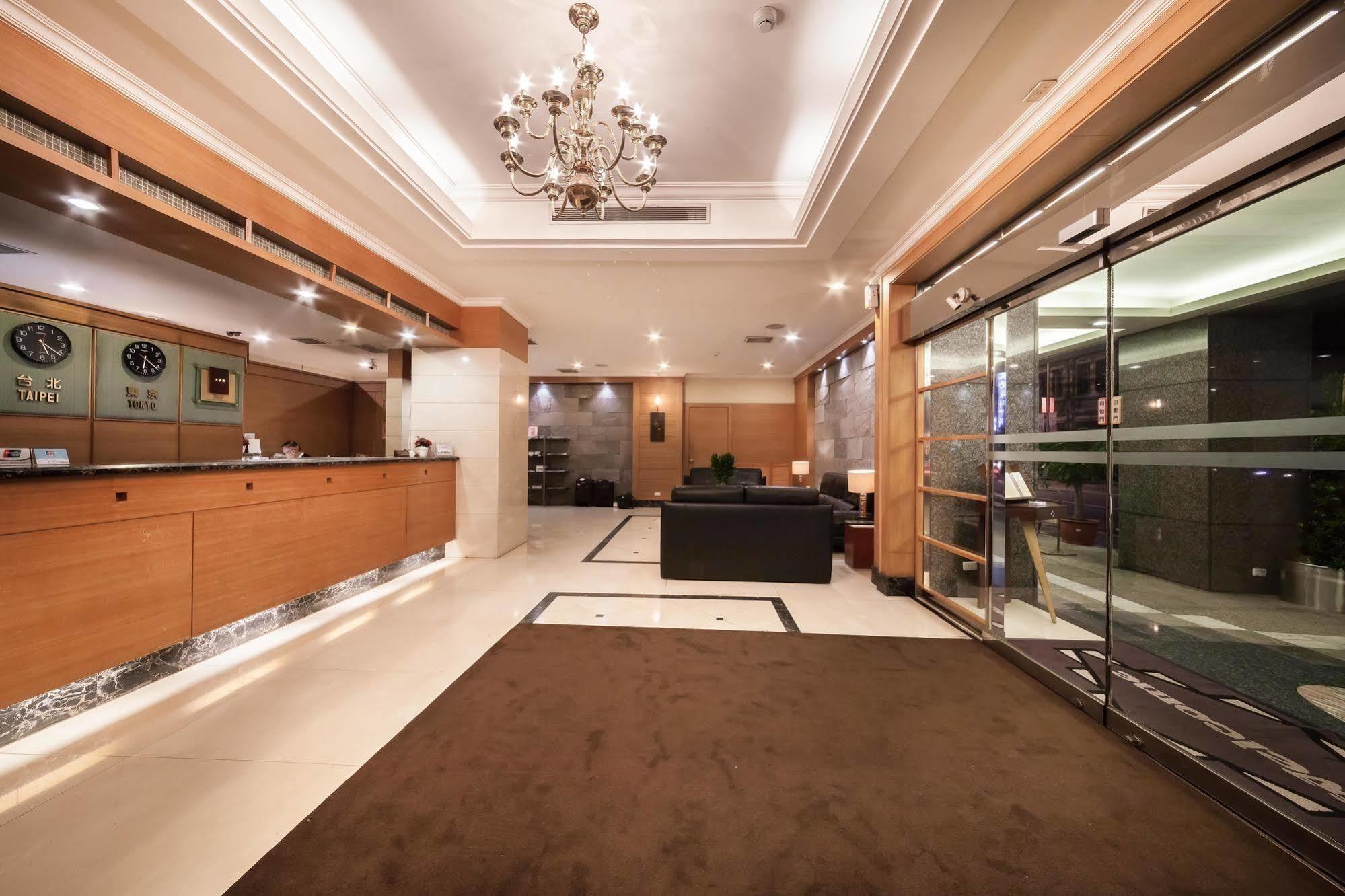 華麗大飯店ferrary Hotel Taipei Bagian luar foto